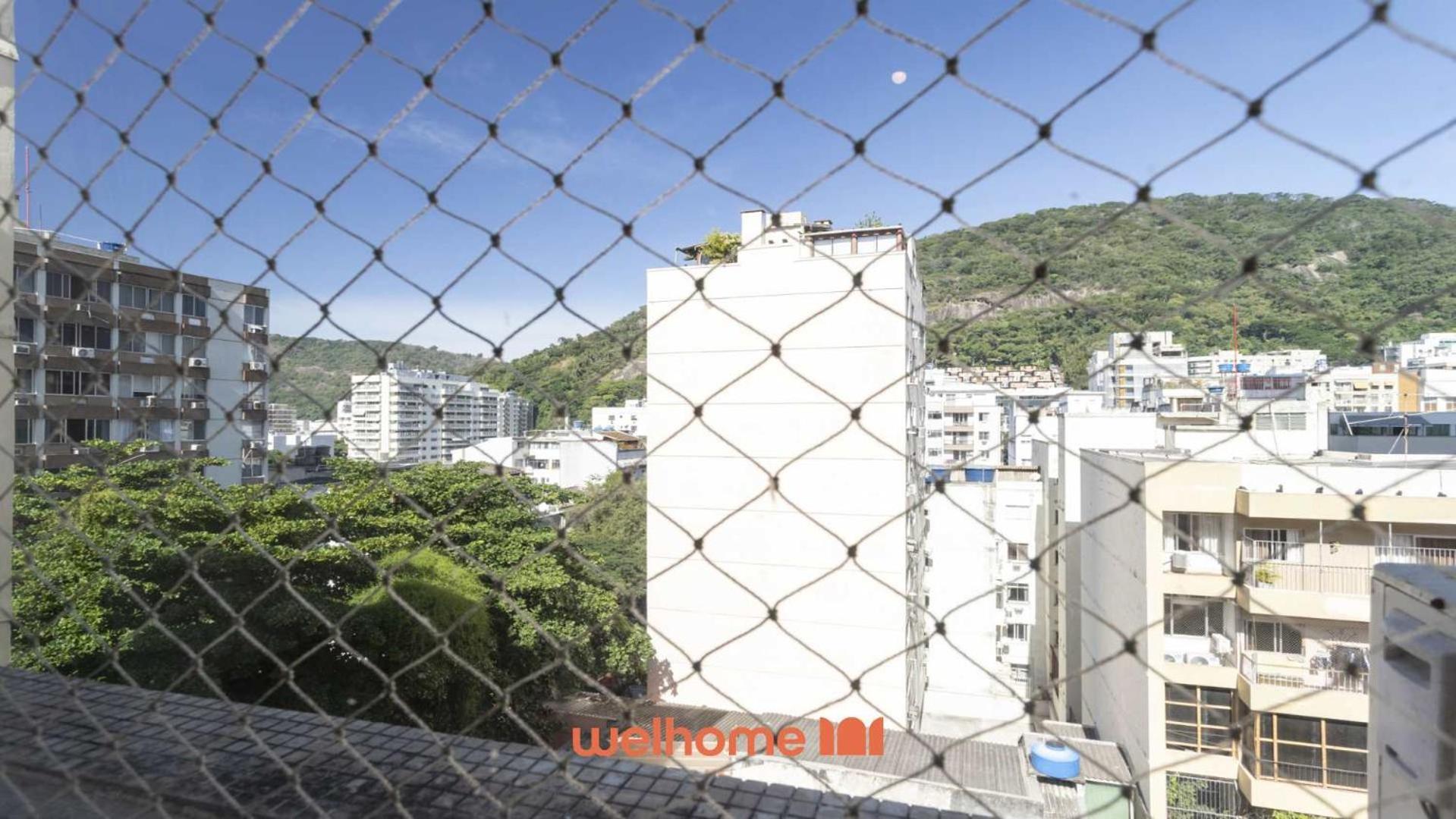No Rj Perto Da Lagoa E Do Cristo